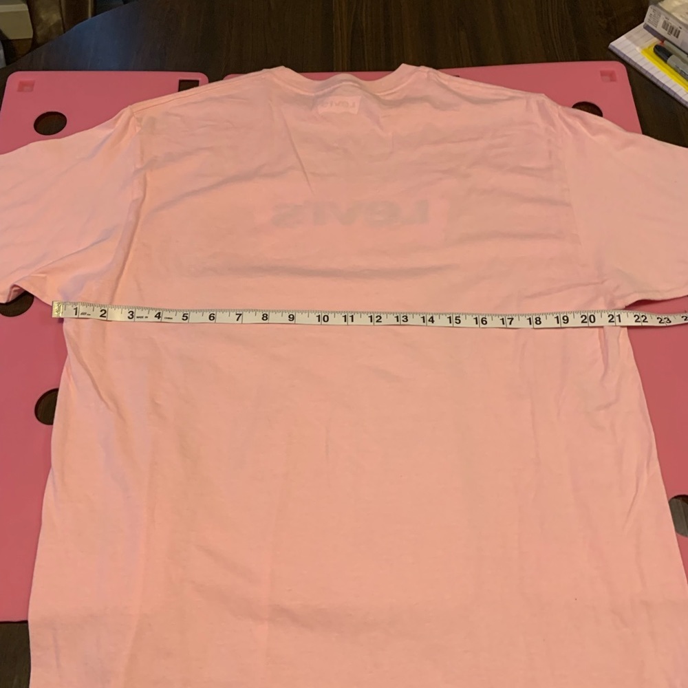 NWT Levi’s pink short sleeved t shirt - Picture 6 of 7